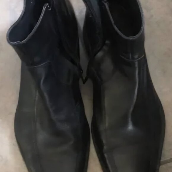 NWOT Aldo Black Leather dress Ankle zip square tip Boots 11 - Picture 3 of 4